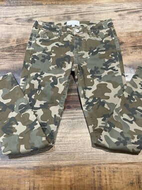 Kendall & Kylie Camo Skinny Jeans in Olive and Khaki
